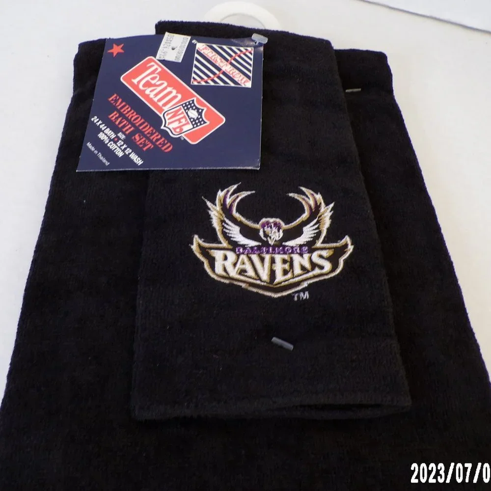 VINTAGE FIRST ROW NFL TEAM BALTIMORE RAVENS (2) PIECE EMBROIDERED BATH TOWEL SET